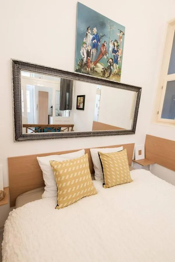 Cosy And Central Apartment With 4 Bedrooms And A/C Budapest
